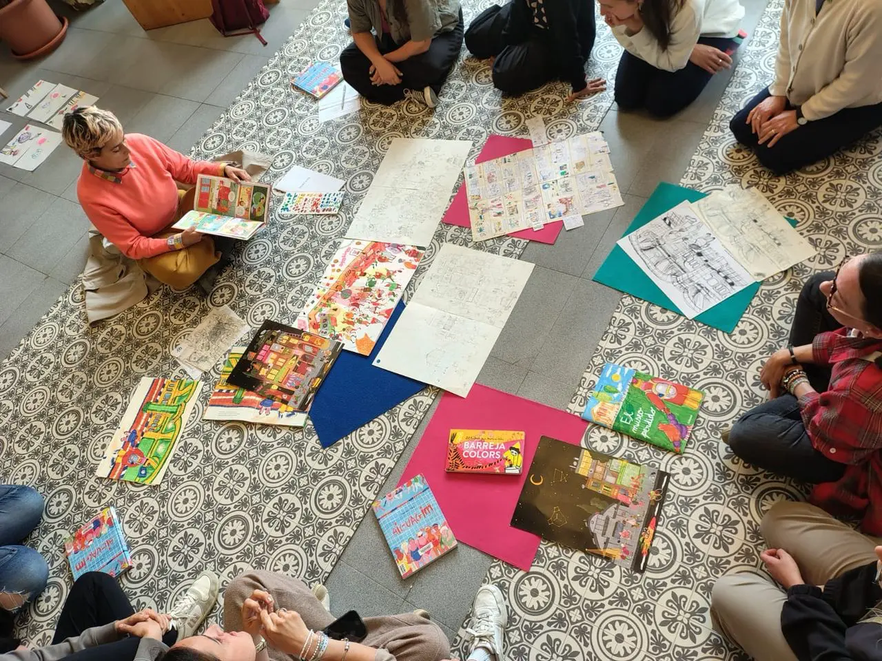 3 clubes de lectura en simultáneo